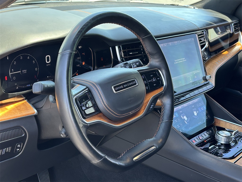 Vehicle image 9 of 40
