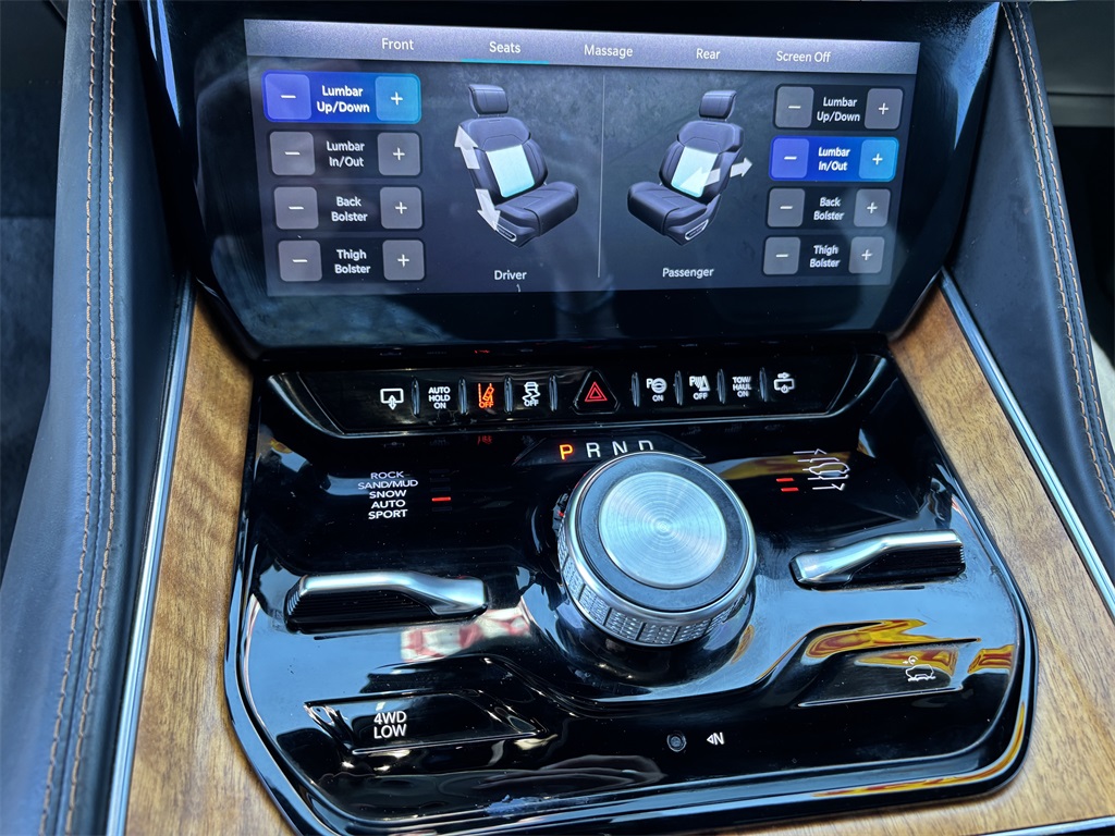Vehicle image 20 of 40