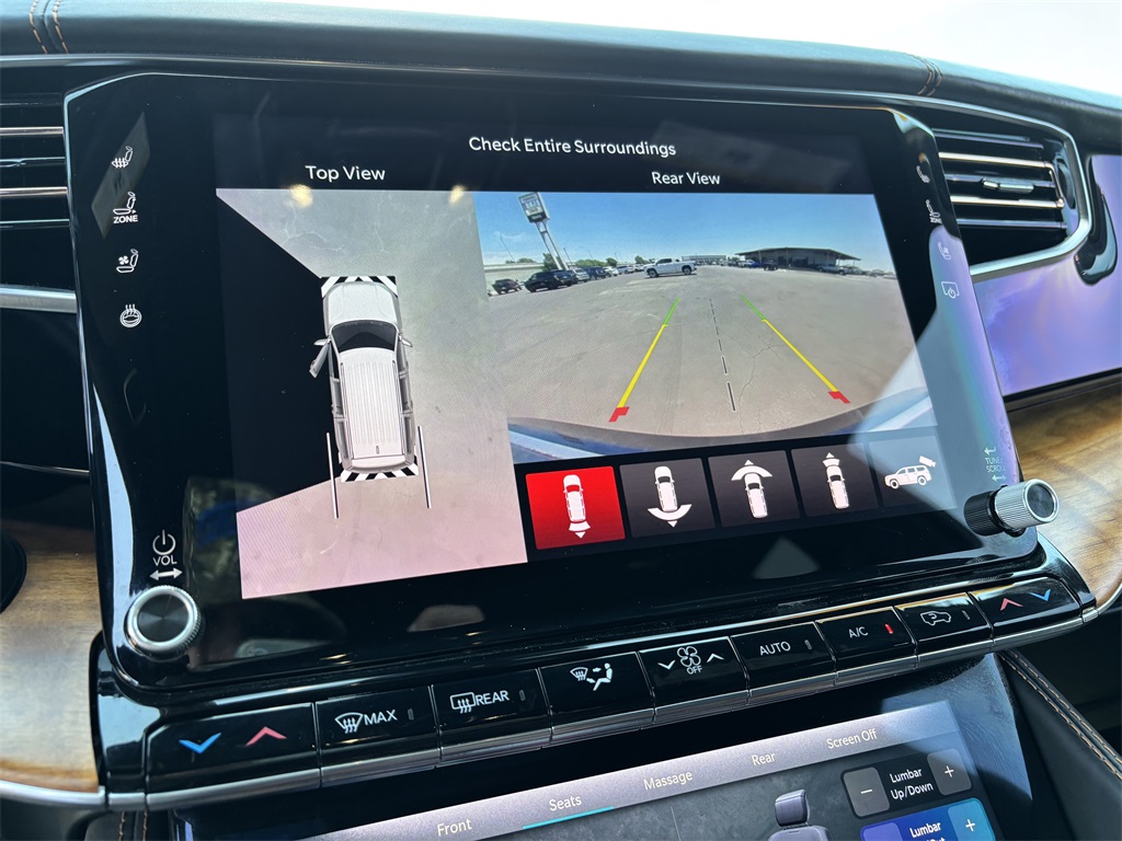 Vehicle image 22 of 40