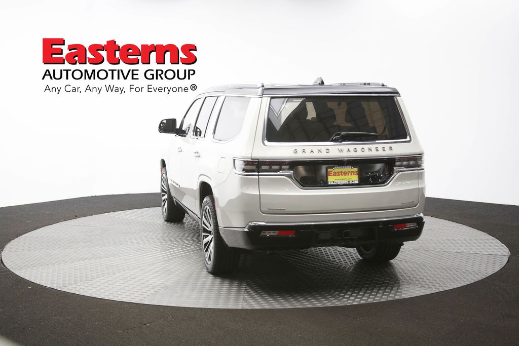 Vehicle image 33 of 69