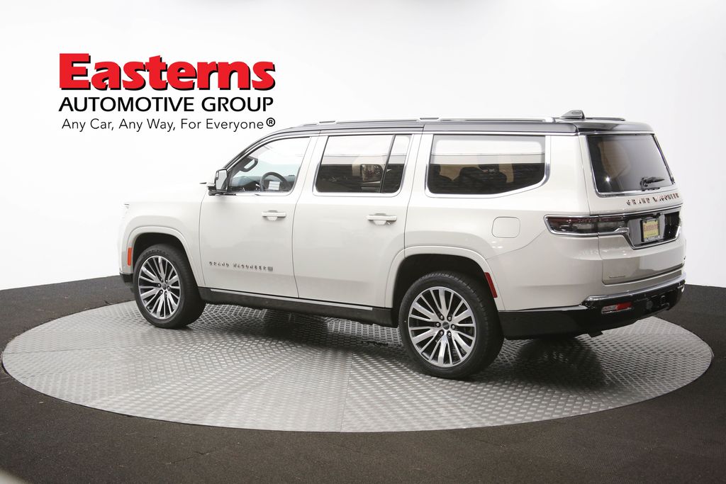 Vehicle image 32 of 69