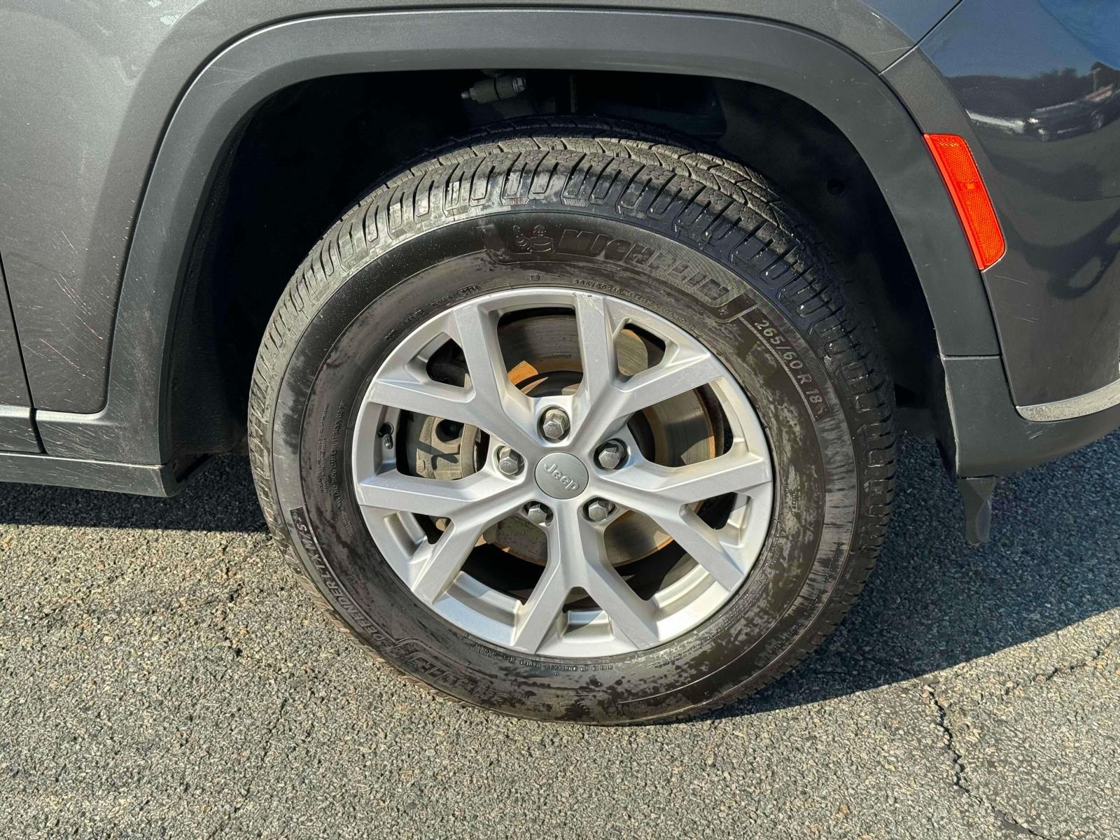 Vehicle image 6 of 38