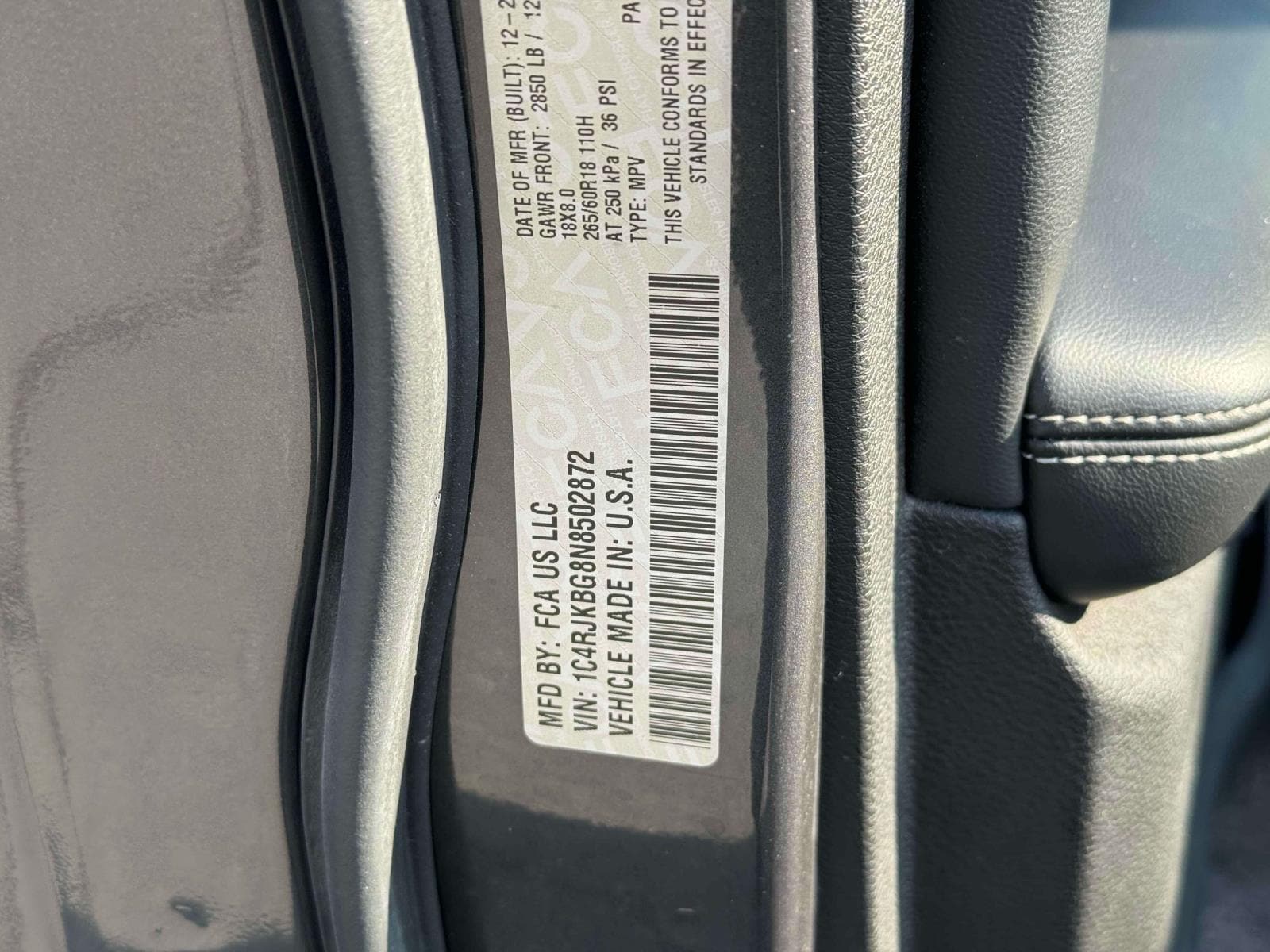 Vehicle image 27 of 38