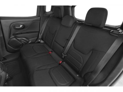 Vehicle image 18 of 21