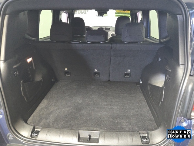 Vehicle image 9 of 23