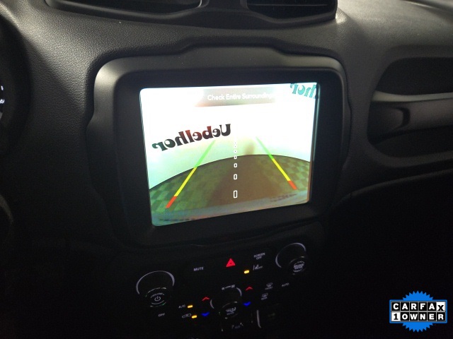 Vehicle image 19 of 23