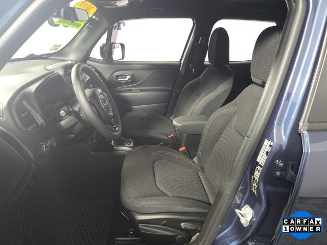Vehicle image 14 of 23