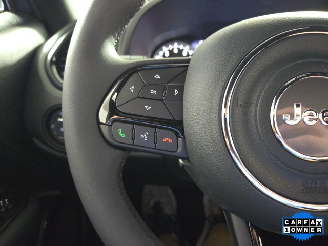 Vehicle image 17 of 23