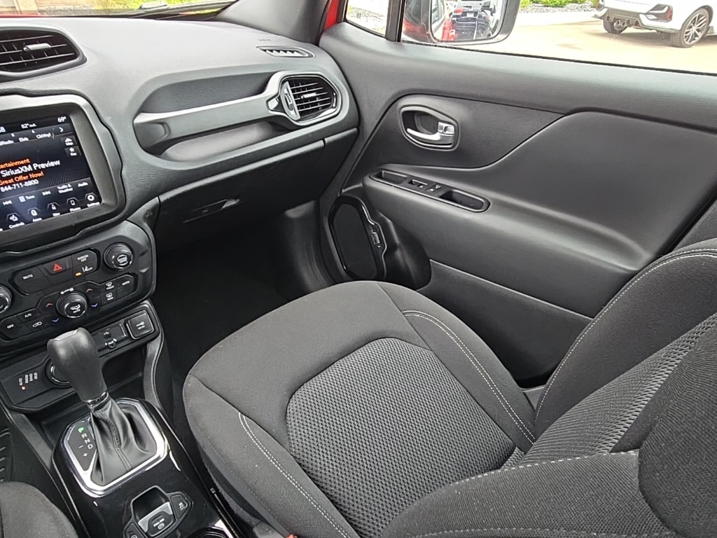 Vehicle image 20 of 22