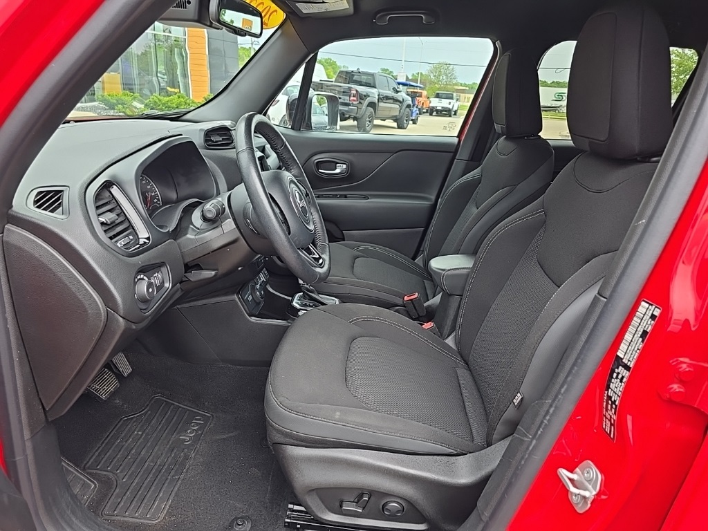 Vehicle image 6 of 22