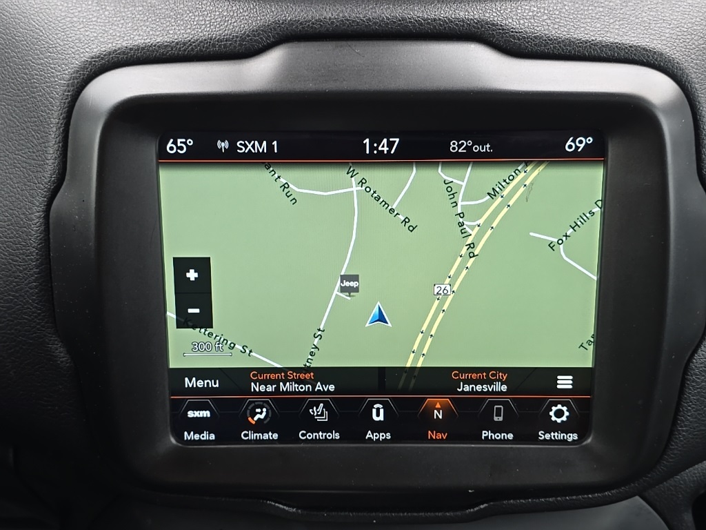 Vehicle image 14 of 22