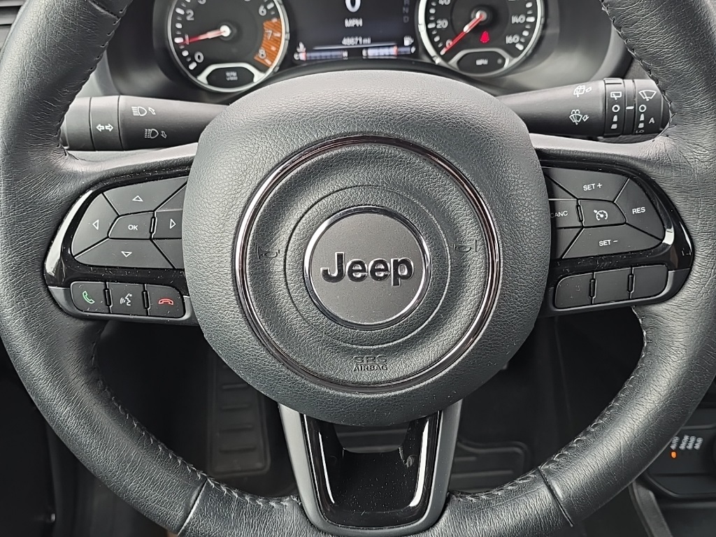Vehicle image 11 of 22