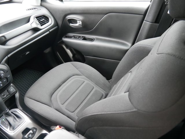 Vehicle image 24 of 27