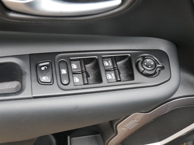 Vehicle image 27 of 27