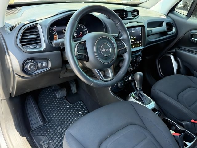 Vehicle image 9 of 35