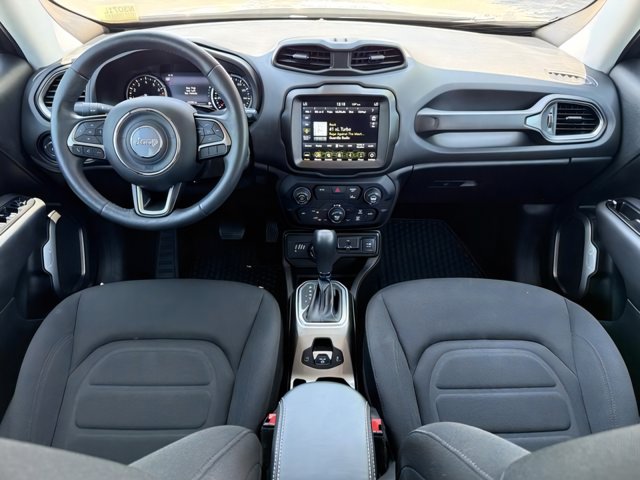 Vehicle image 26 of 35