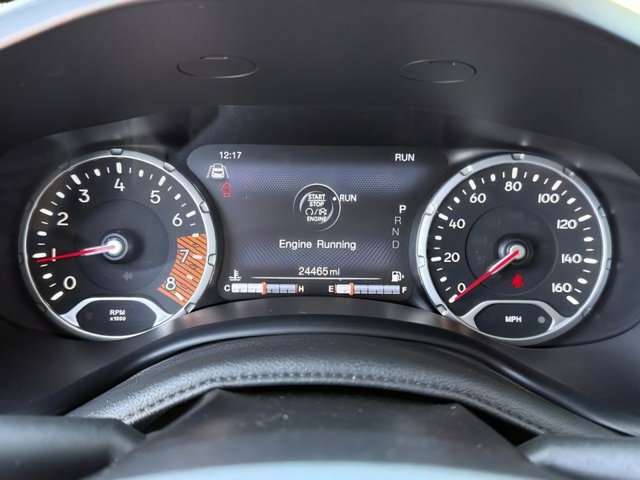 Vehicle image 13 of 35