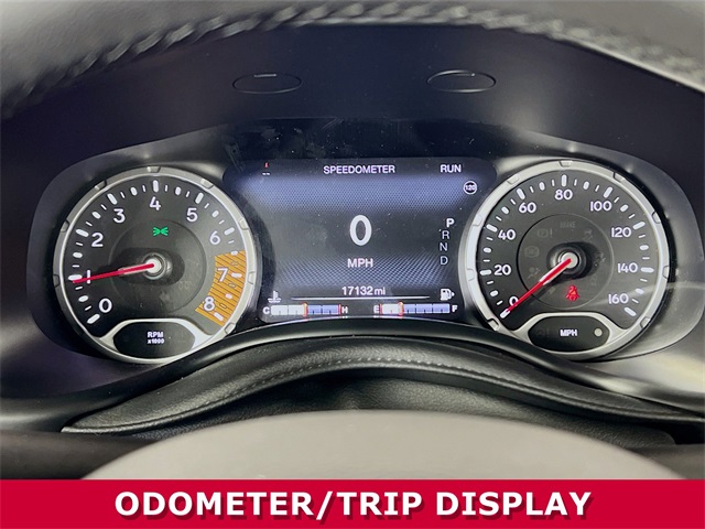 Vehicle image 21 of 33
