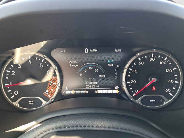 Vehicle image 21 of 28