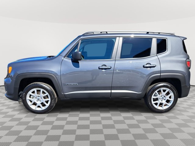 Vehicle image 8 of 28
