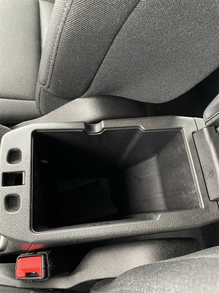 Vehicle image 36 of 45