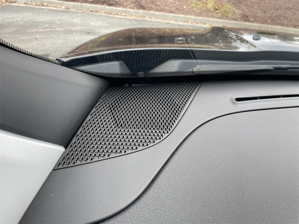 Vehicle image 19 of 45