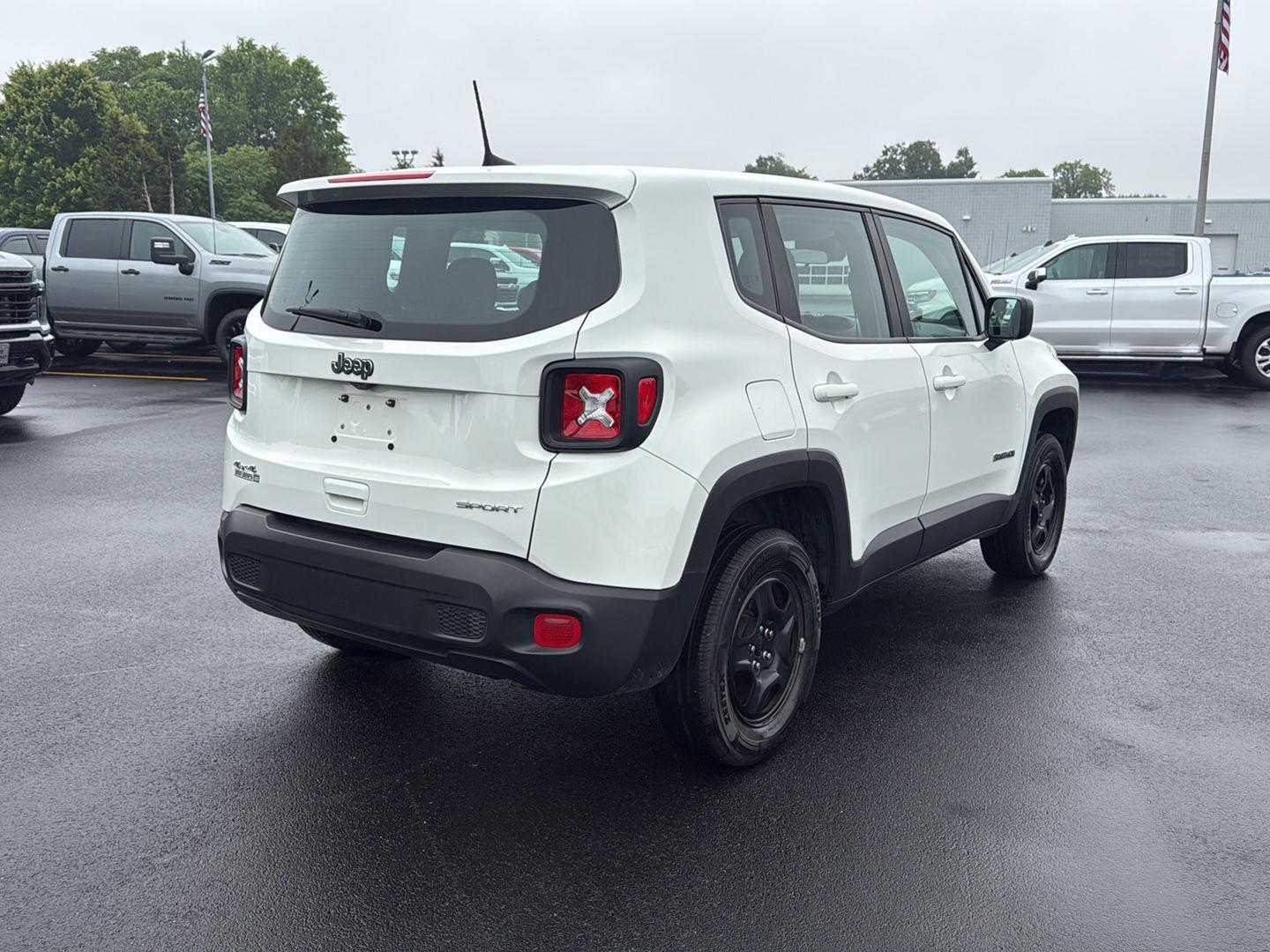 Vehicle image 5 of 20