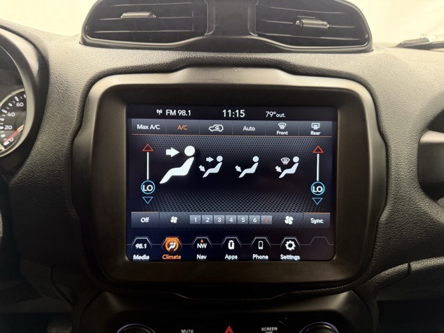 Vehicle image 22 of 30