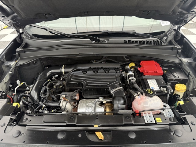 Vehicle image 8 of 30