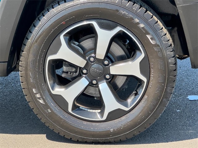 Vehicle image 9 of 30