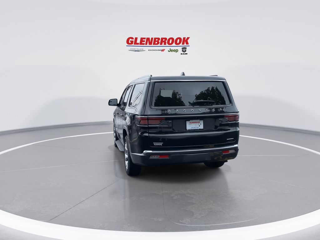Vehicle image 7 of 25