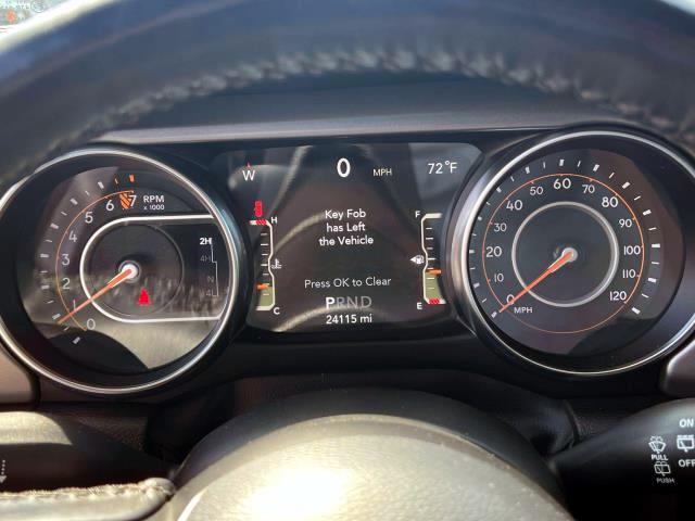 Vehicle image 22 of 31