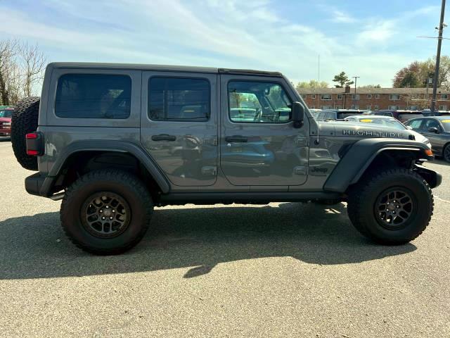 Vehicle image 4 of 31
