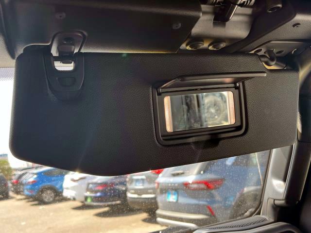 Vehicle image 26 of 31
