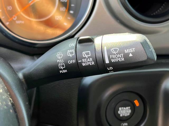 Vehicle image 21 of 31