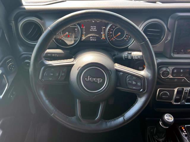 Vehicle image 13 of 31