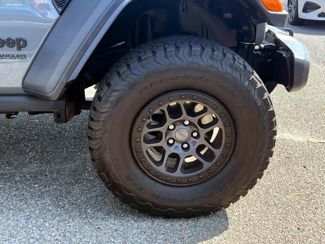 Vehicle image 10 of 31