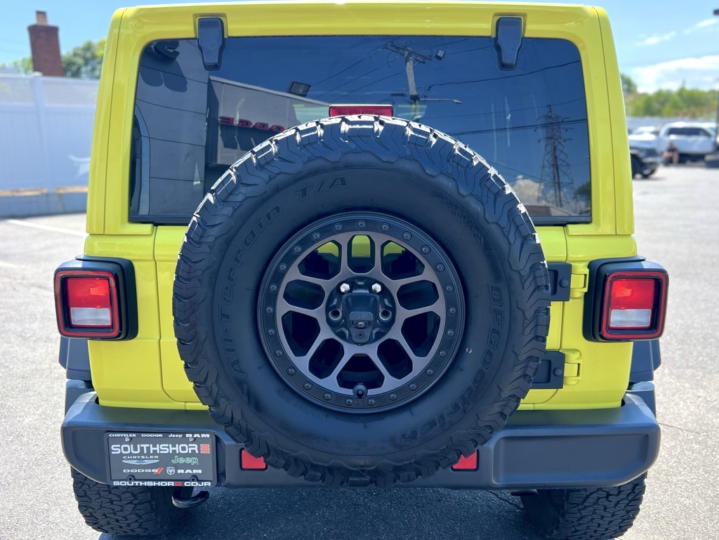 Vehicle image 9 of 30