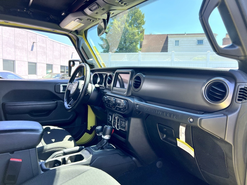 Vehicle image 29 of 30