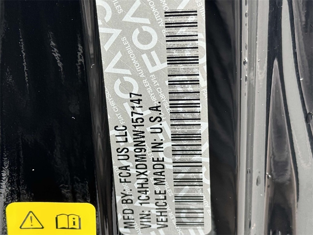 Vehicle image 21 of 30
