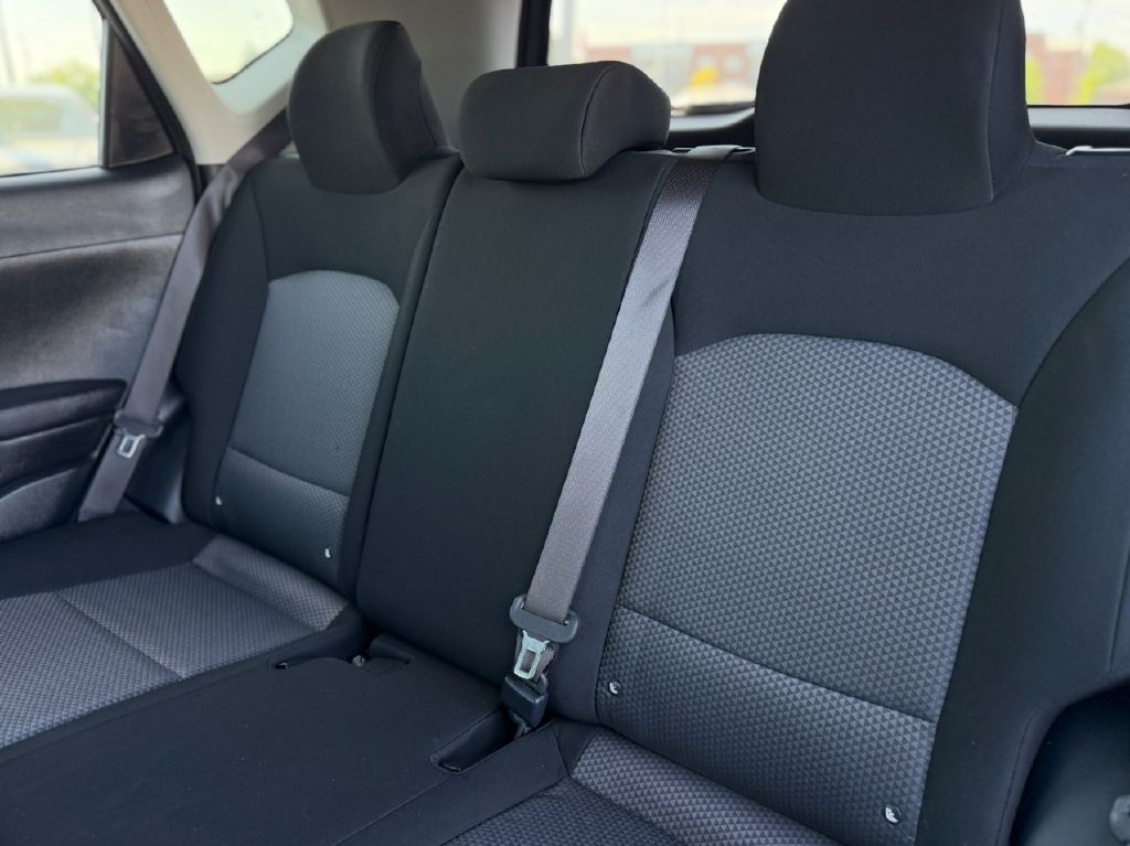 Vehicle image 15 of 16