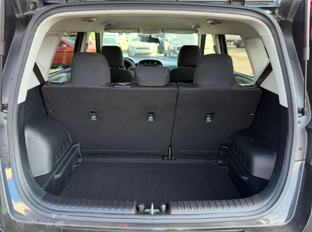 Vehicle image 16 of 16