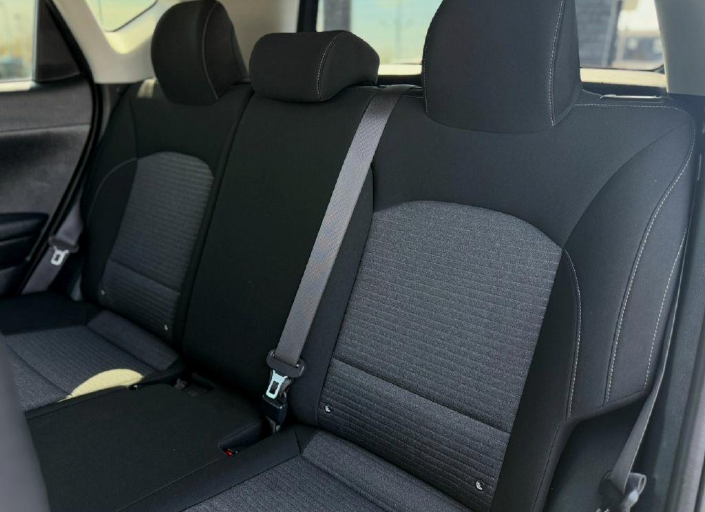 Vehicle image 18 of 19