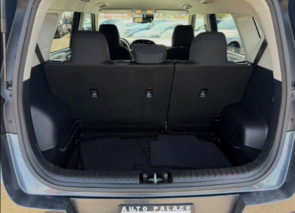 Vehicle image 19 of 19