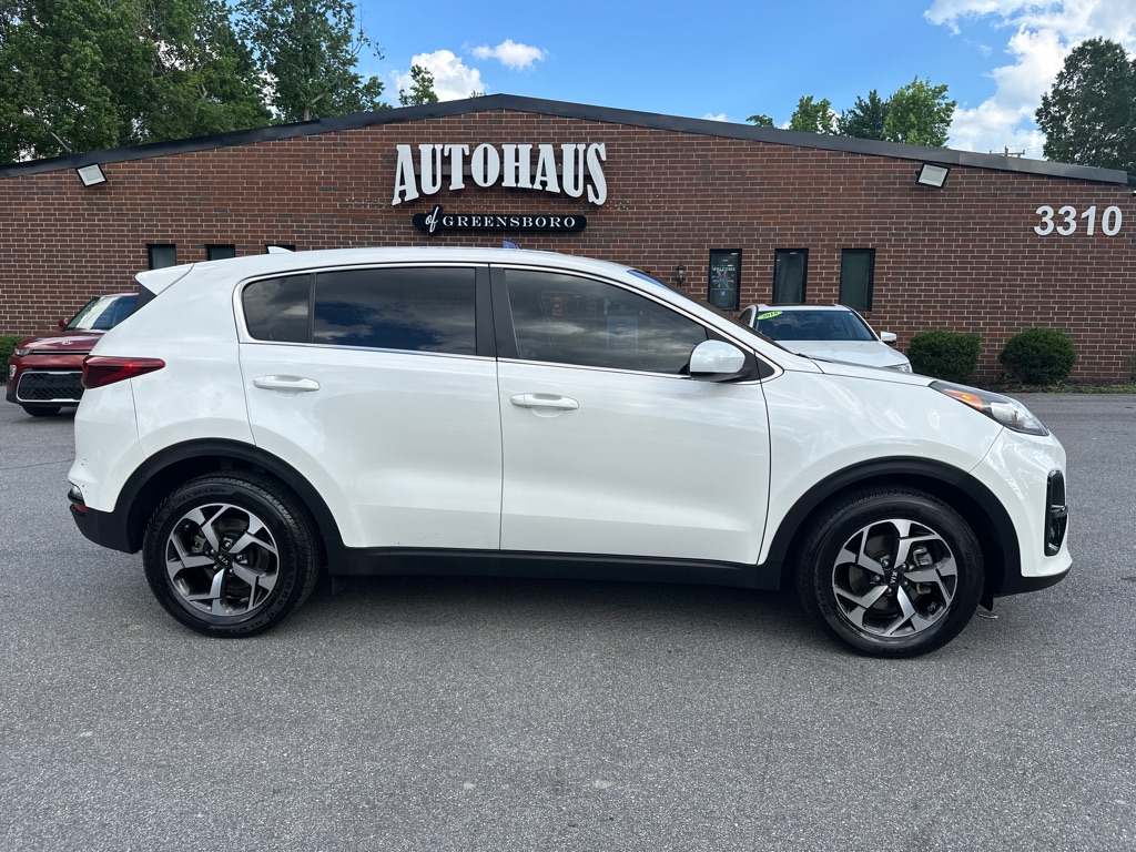 Vehicle image 5 of 40