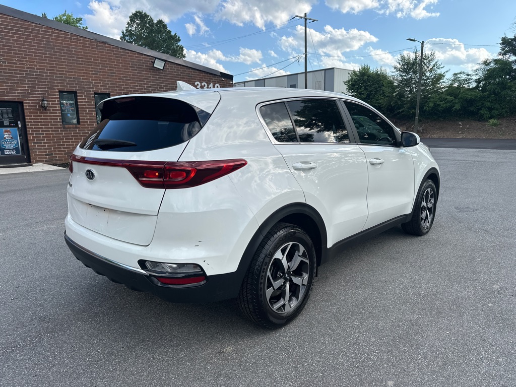 Vehicle image 6 of 40