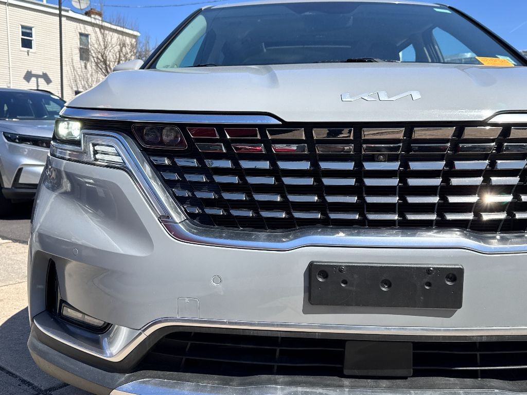 Vehicle image 14 of 36