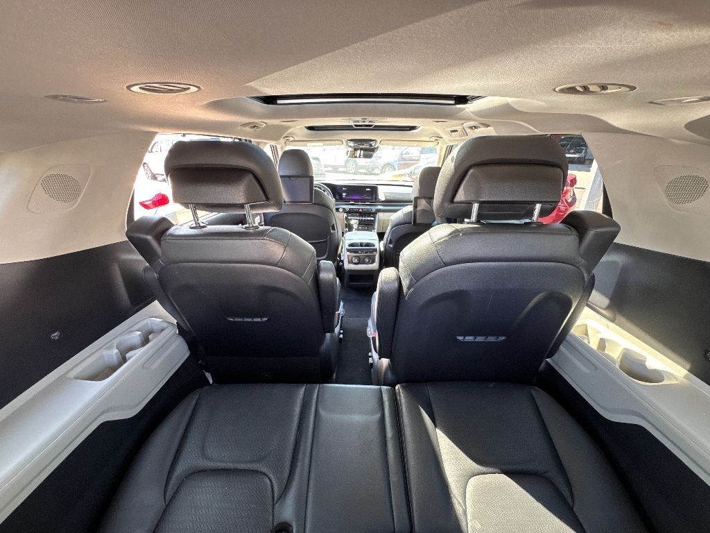Vehicle image 12 of 36