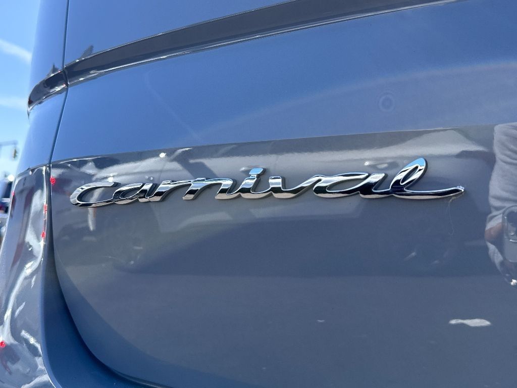 Vehicle image 9 of 36