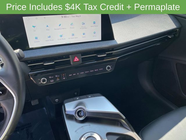 Vehicle image 18 of 27